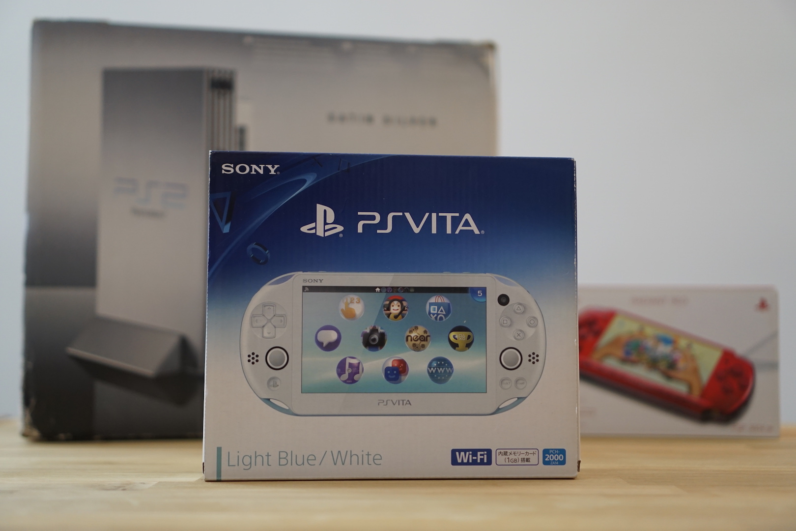 PS VITA 2000 Light Blue